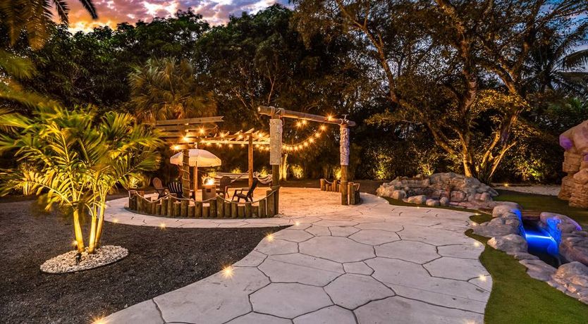 Photo of Paradise Grotto