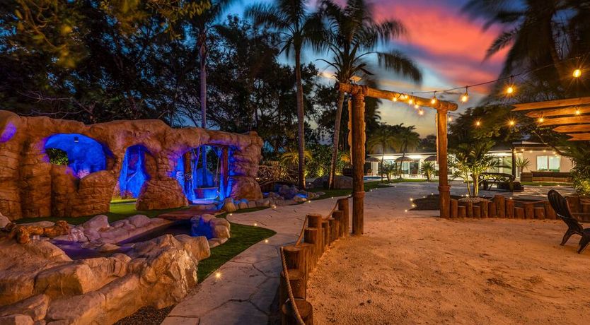 Photo of Paradise Grotto