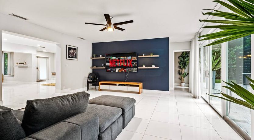 Photo of Paradise Grotto