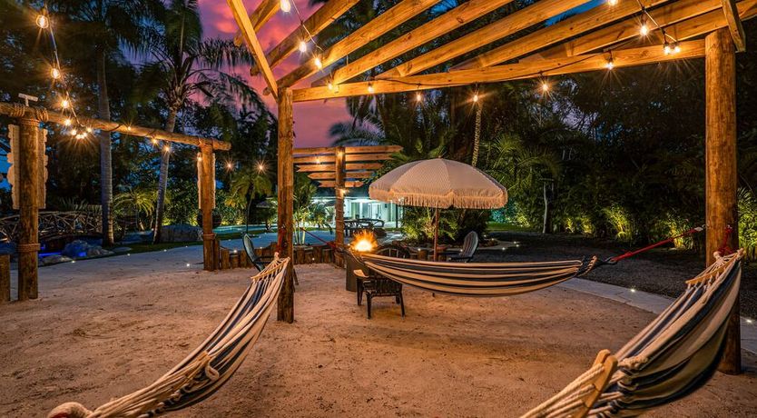 Photo of Paradise Grotto