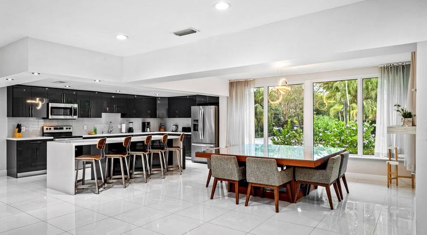 Photo of Paradise Grotto