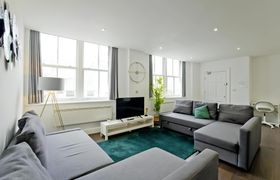Photo of liverpool-street-stay