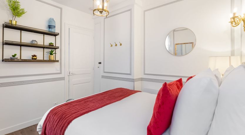 Photo of Vanilla Macaron