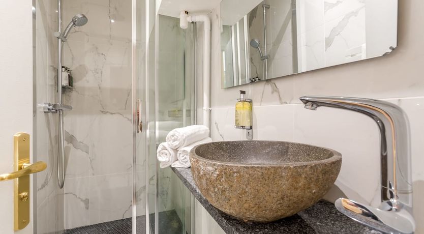 Photo of Vanilla Macaron