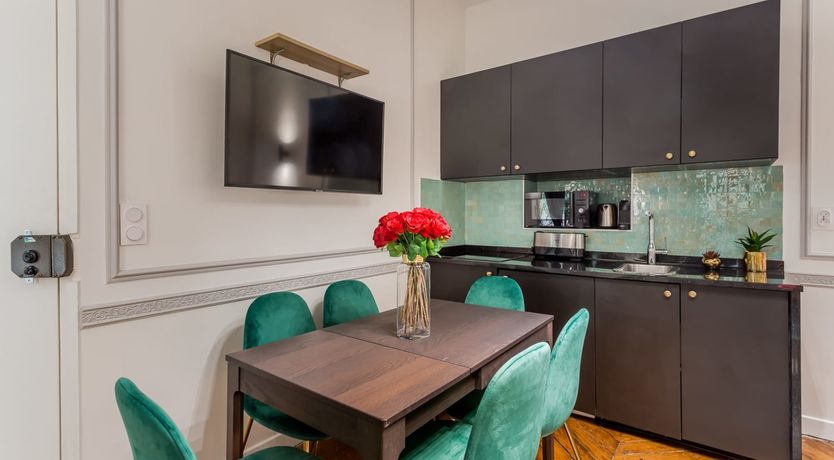 Photo of Vanilla Macaron