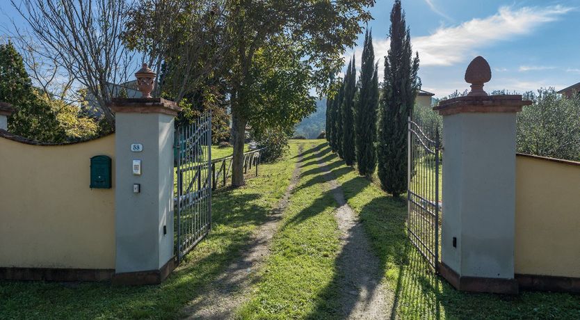 Photo of Tuscan Barn Retreat
