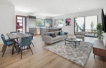 Sunset Residence Holiday Home