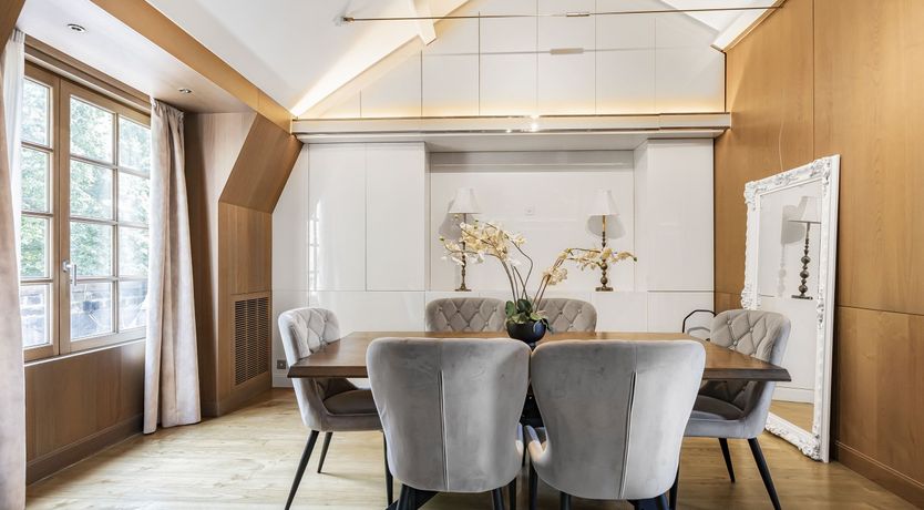 Photo of Opulent Estate