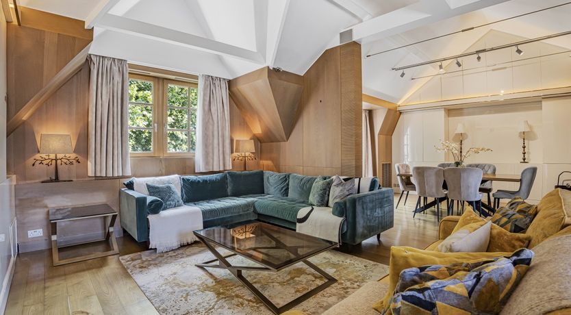 Photo of Opulent Estate