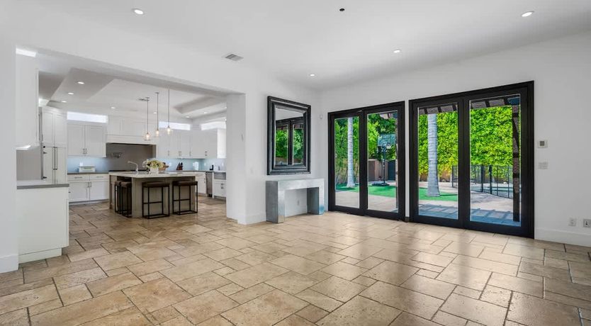 Photo of Encino Escape