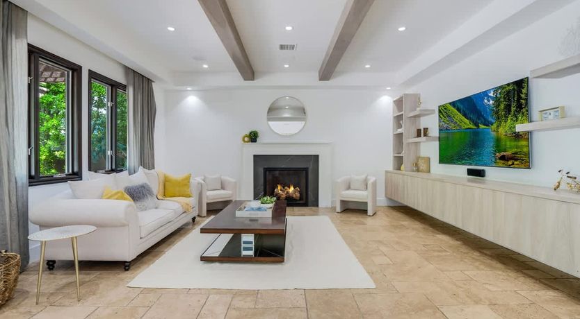 Photo of Encino Escape