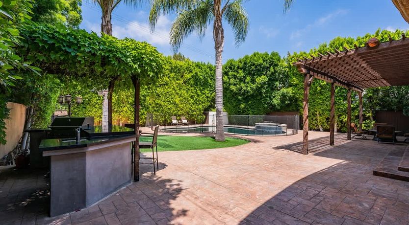 Photo of Encino Escape