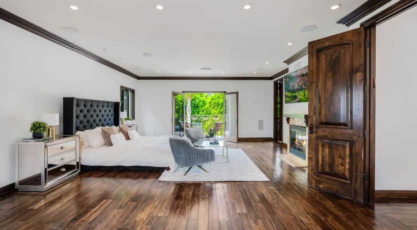 Photo of Encino Escape