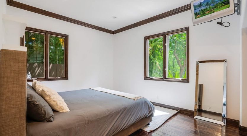 Photo of Encino Escape