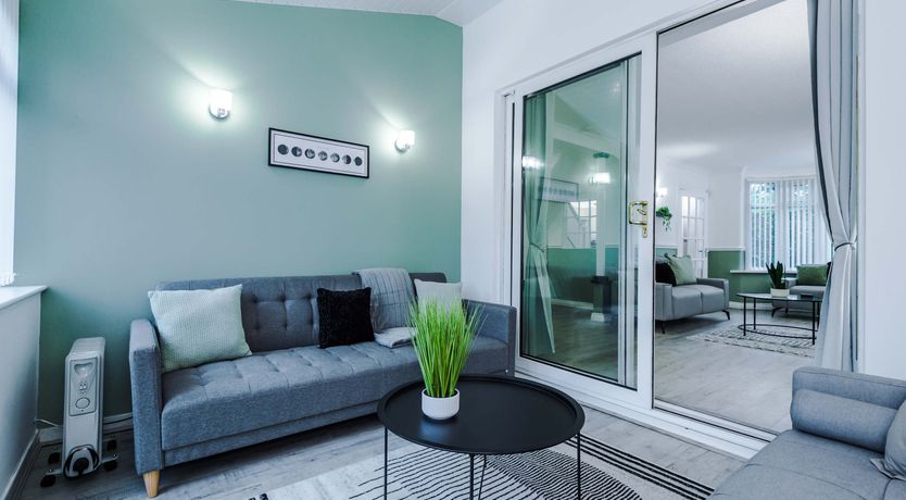 Photo of Didsbury House