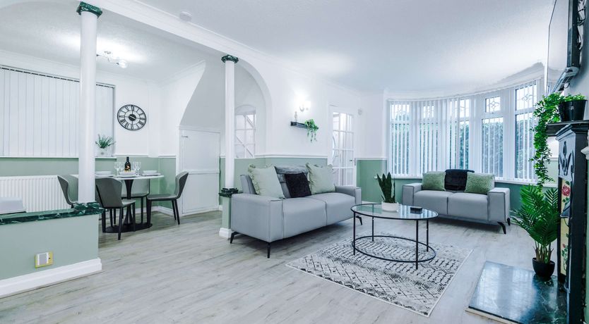 Photo of Didsbury House