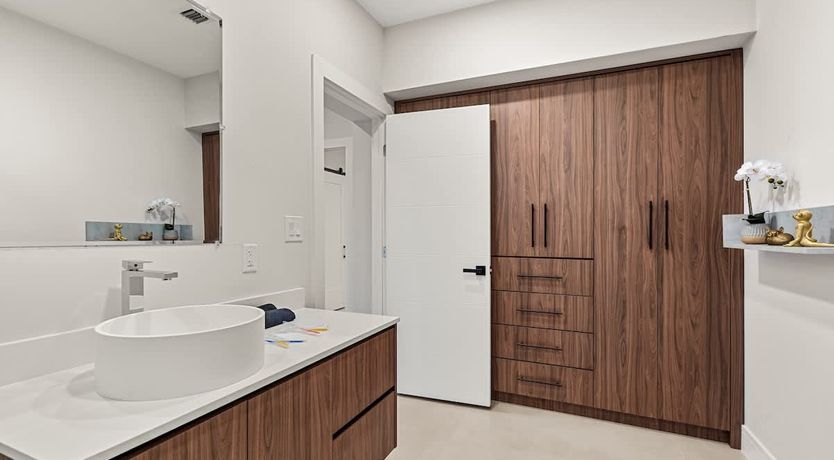 Photo of Around the Riverbend