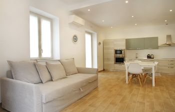 Coastal Gateway Holiday Home