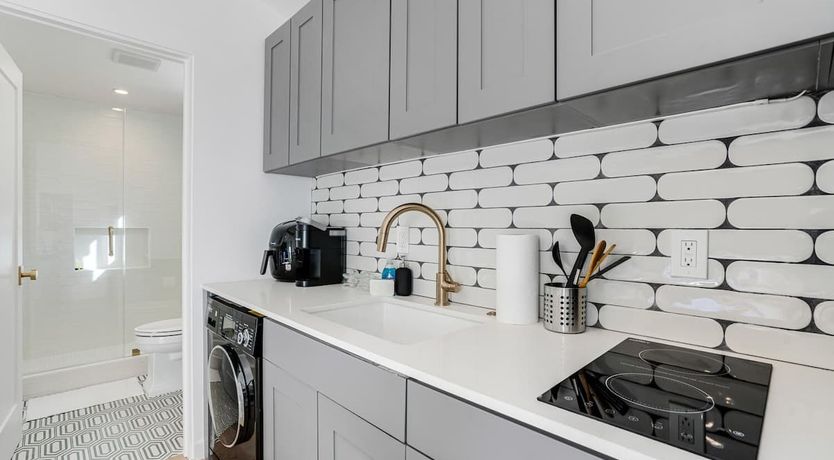 Photo of Sunset Studio