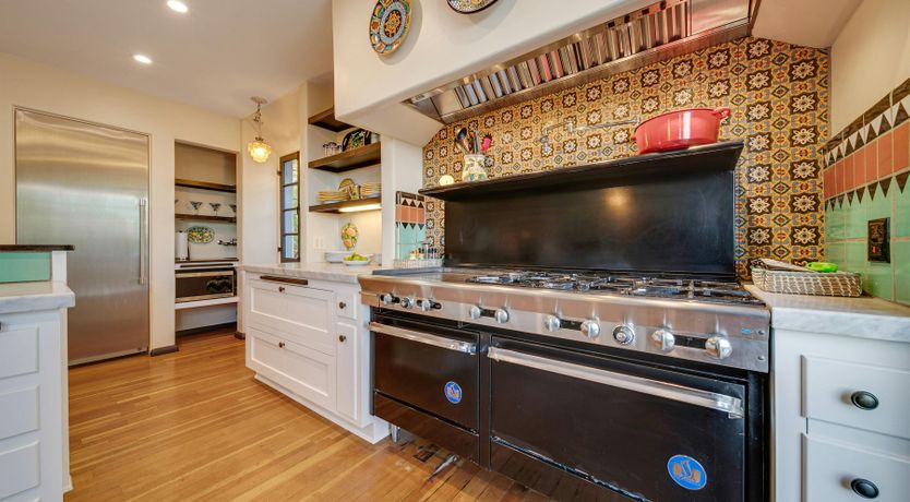 Photo of Golden Sunset Residence