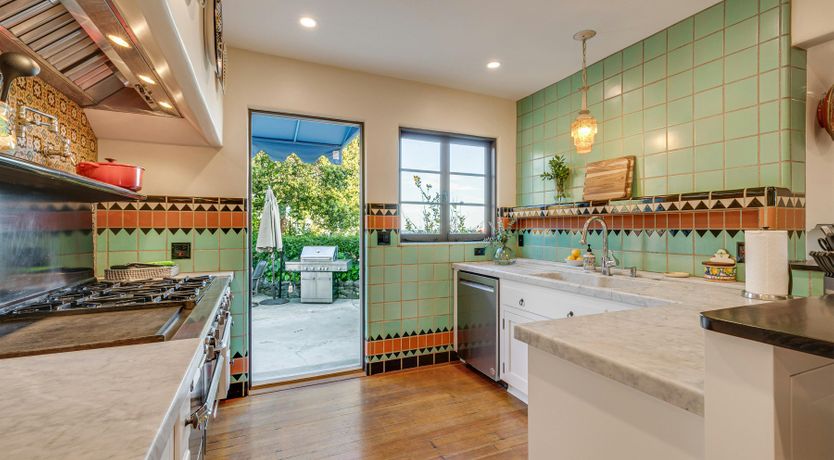 Photo of Golden Sunset Residence