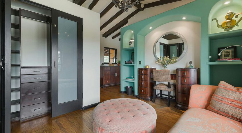 Photo of Golden Sunset Residence