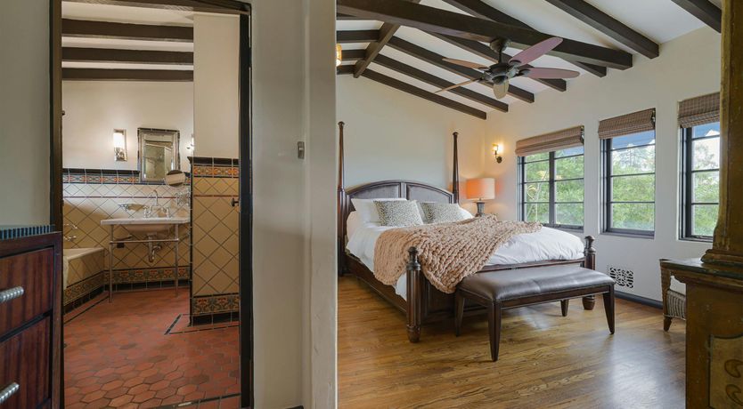 Photo of Golden Sunset Residence