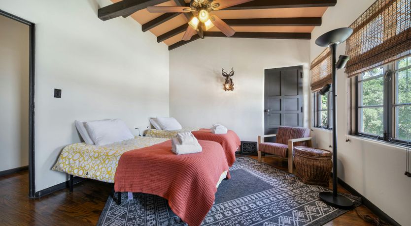 Photo of Golden Sunset Residence