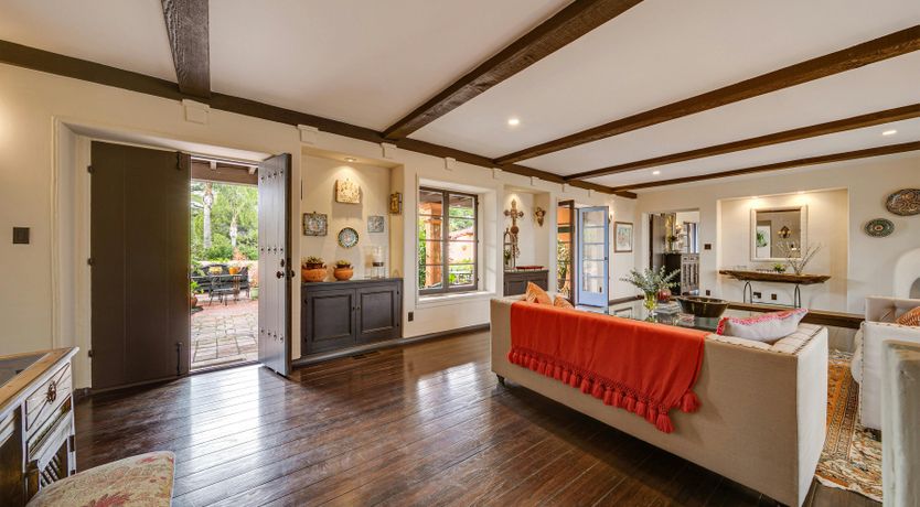 Photo of Golden Sunset Residence