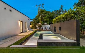 Photo of Court & Cabana