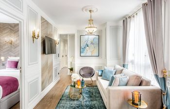 Madame De Pompadour Holiday Home