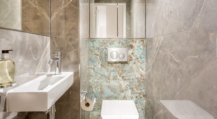 Photo of Madame De Pompadour