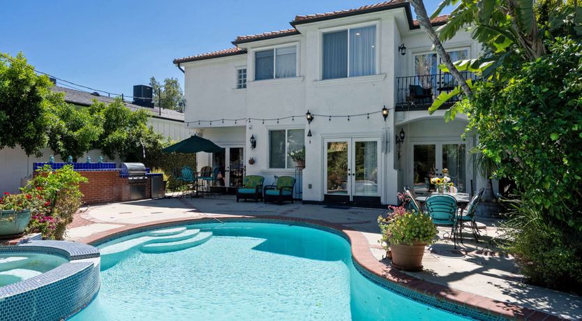 Photo of Oaks Escape