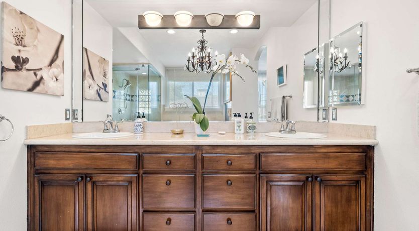 Photo of Oaks Escape