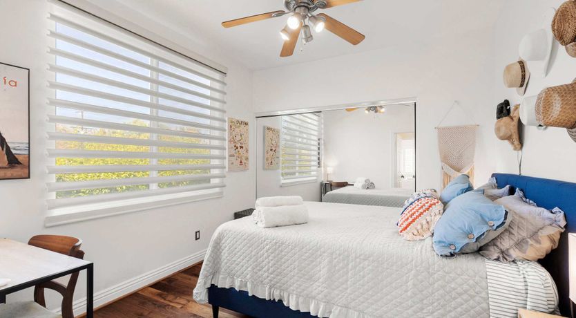 Photo of Oaks Escape