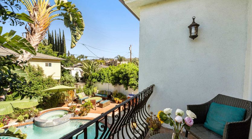 Photo of Oaks Escape