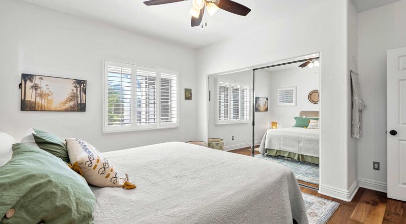 Photo of Oaks Escape