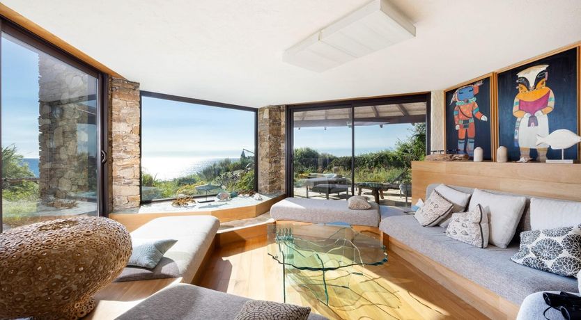 Photo of Golden Coastline Retreat