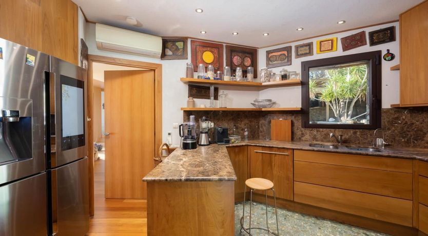 Photo of Golden Coastline Retreat