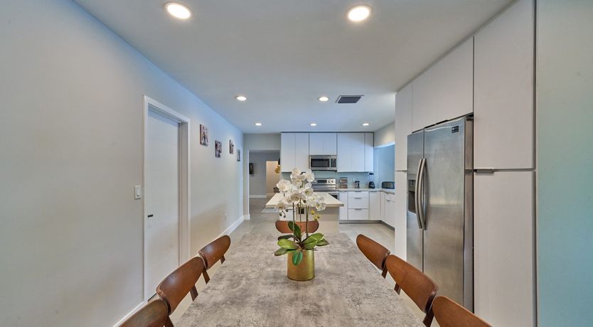 Photo of Coasta Palms