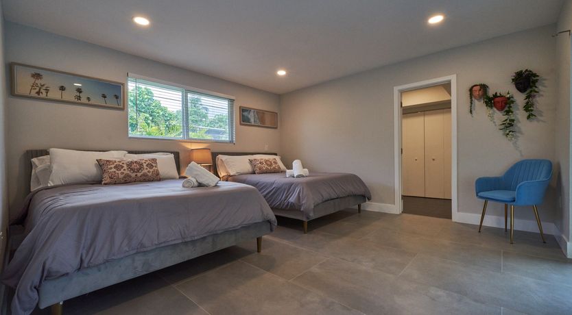 Photo of Coasta Palms