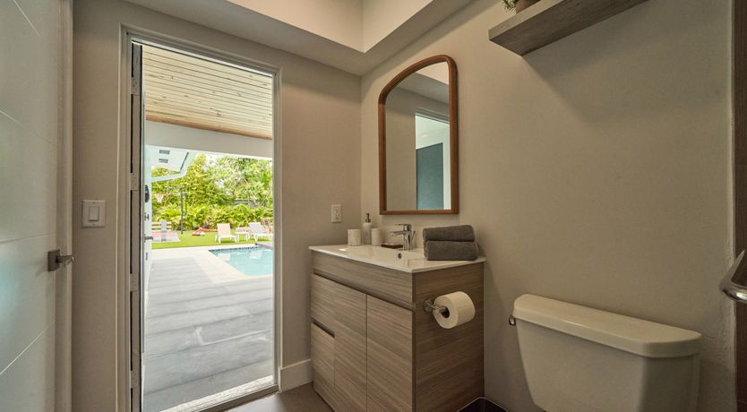 Photo of Coasta Palms