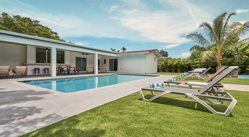 Photo of Coasta Palms