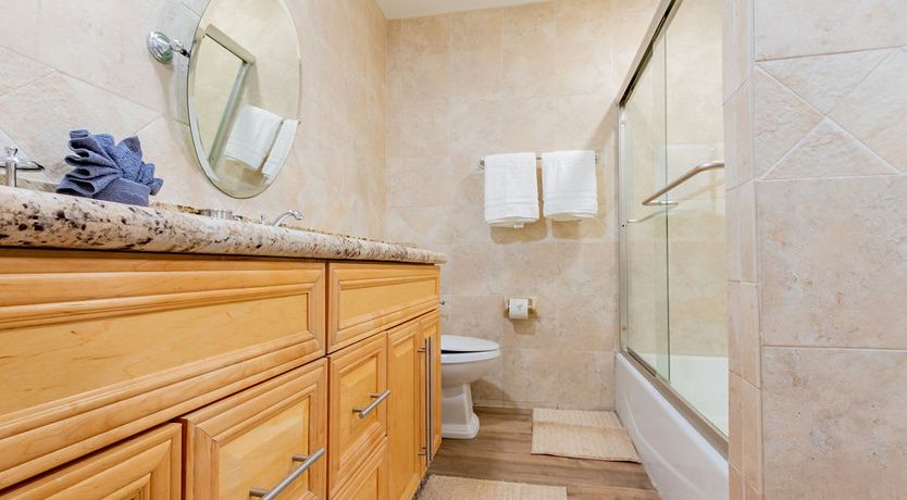 Photo of Lake & Light