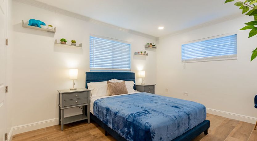 Photo of Lake & Light