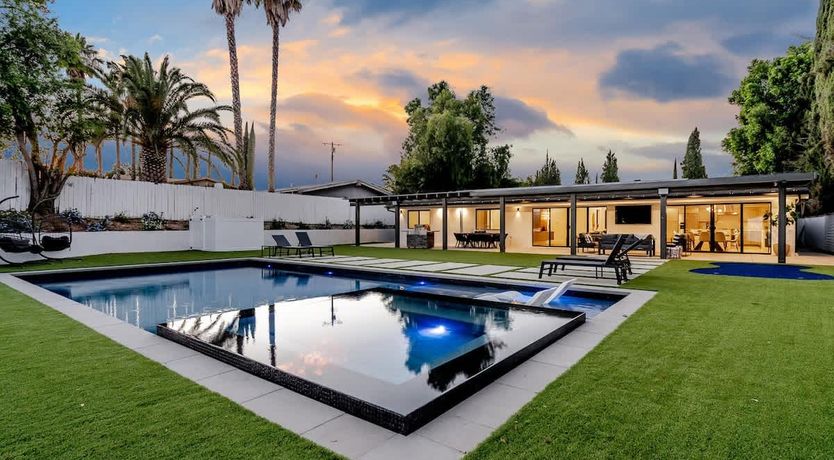 Photo of Quiet City Vista