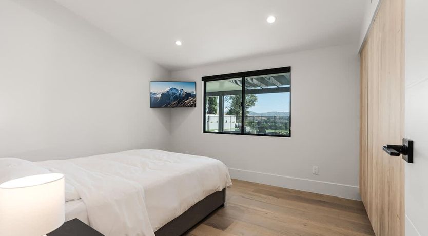 Photo of Quiet City Vista