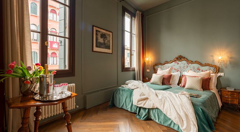 Photo of Canal Jewel