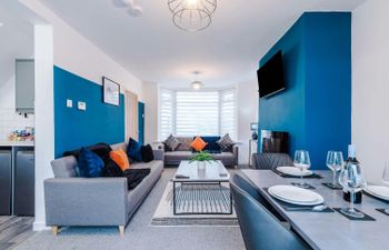 Manchester Stone Holiday Home