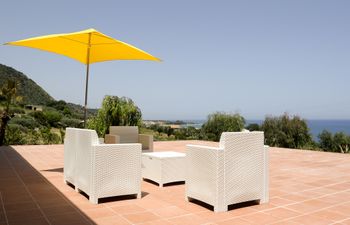 Sicilian Vista Holiday Home